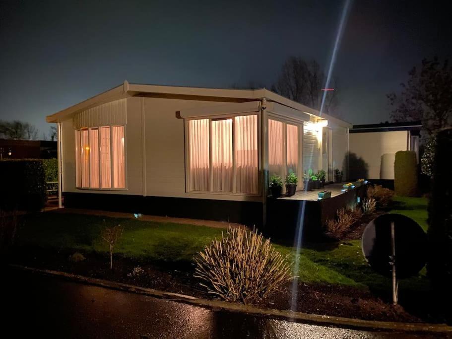 Luxe Chalet In Prachtig Natuurgebied Lith Esterno foto